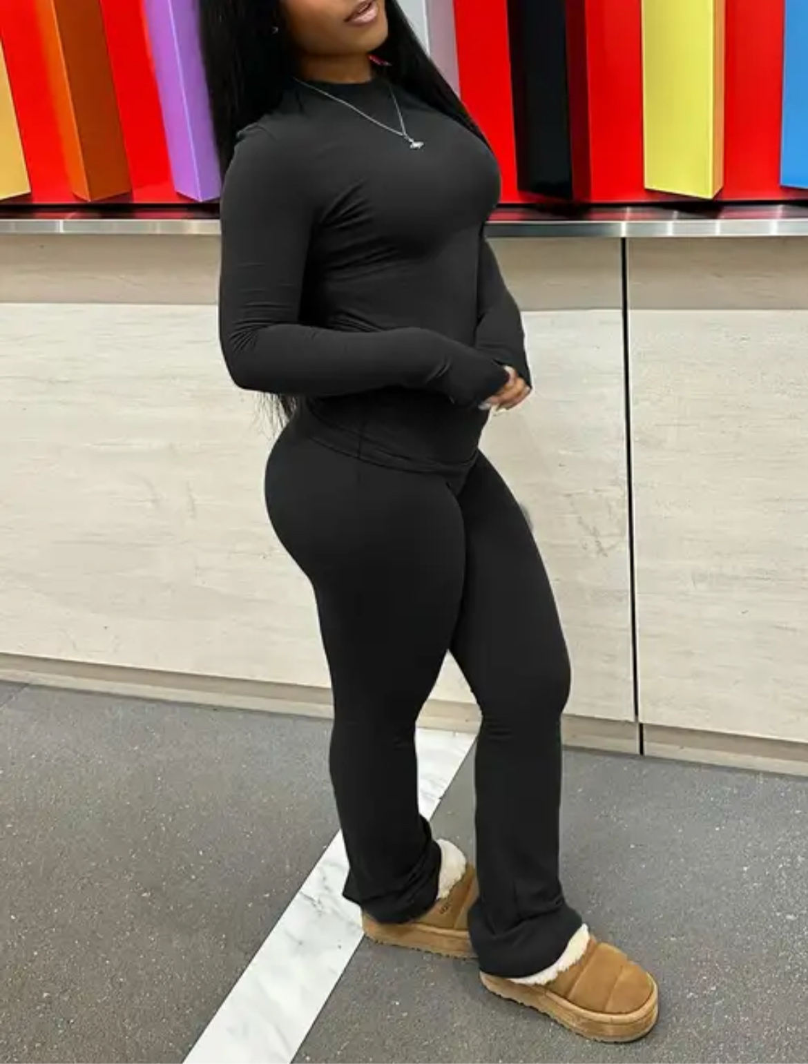 Conjunto de dos piezas de top de manga larga y pantalones acampanados