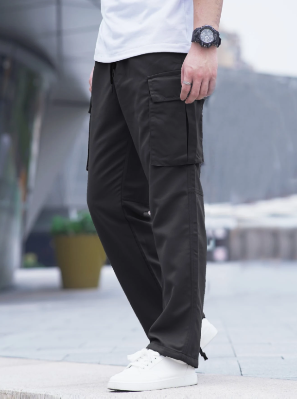 Pantalones cargo negros con cordón