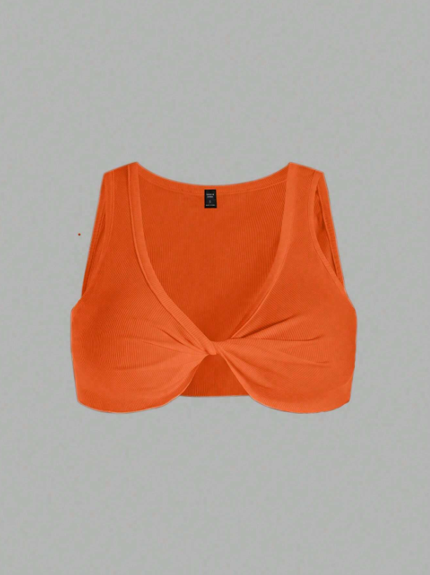 Camiseta sin mangas con parte delantera torcida