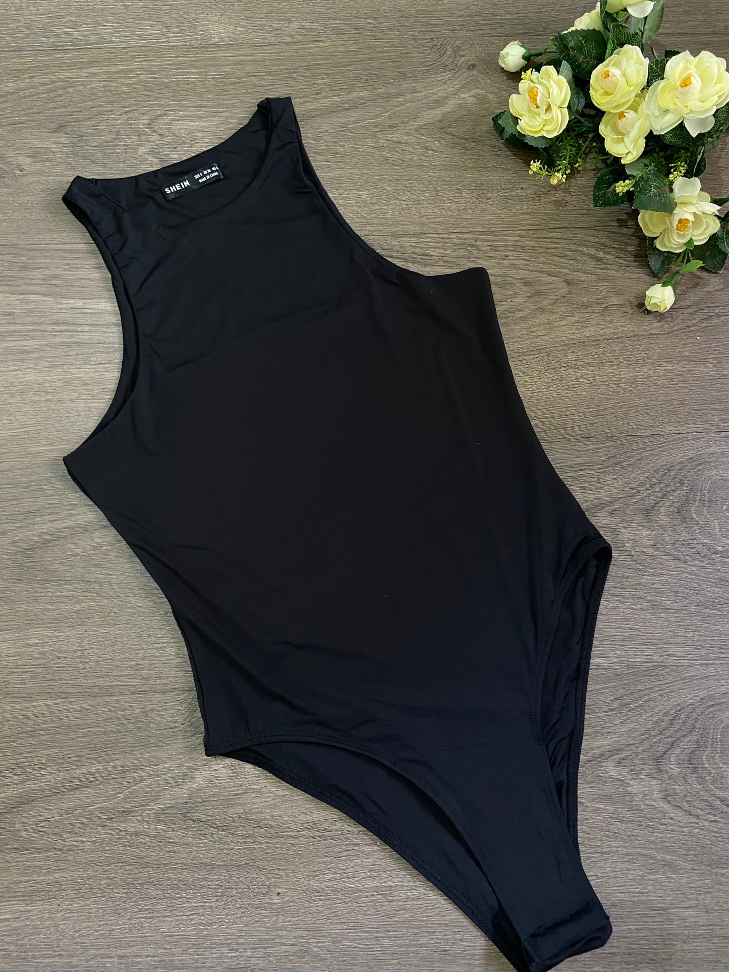 Body de tirantes sólido